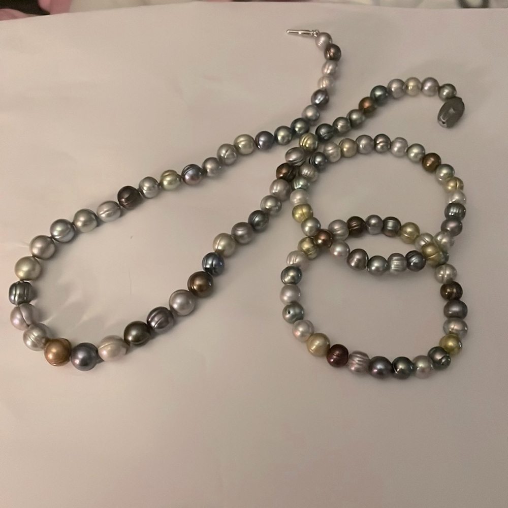 Genuine Honora pearls necklace & bracelet set